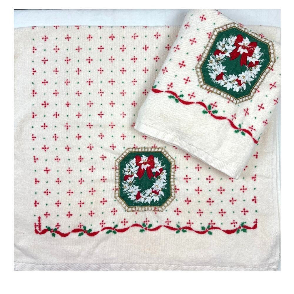 Vintage Bath Towels Christmas Wreath Jillian Rose Collection Holiday 
Set of 2